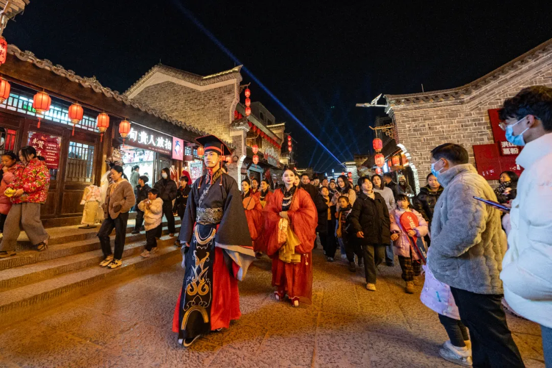 2025新春首秀 | 《戌时·随州》沉浸式情景夜游，邀您共觅随州千年文脉！